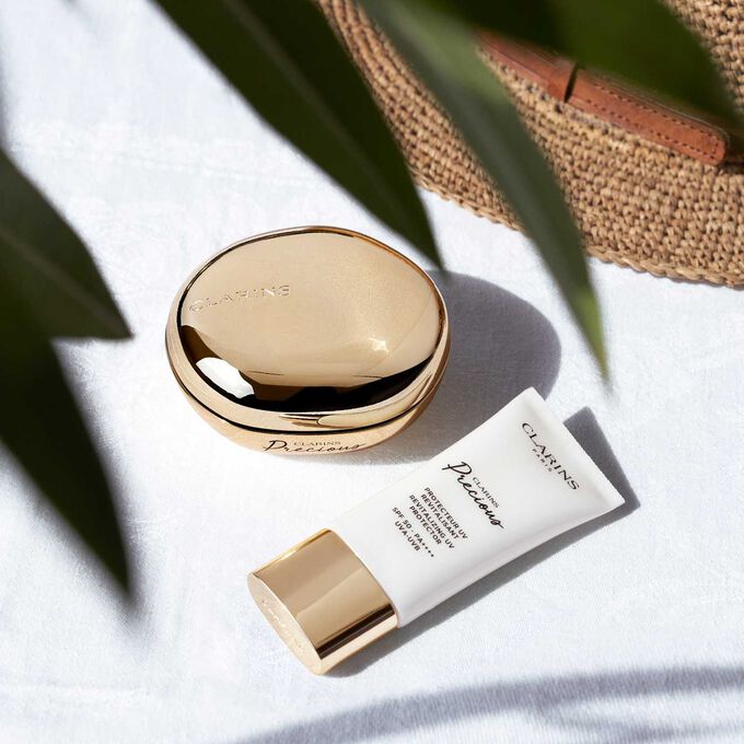 至臻凝時防護隔離霜SPF50/PA++++