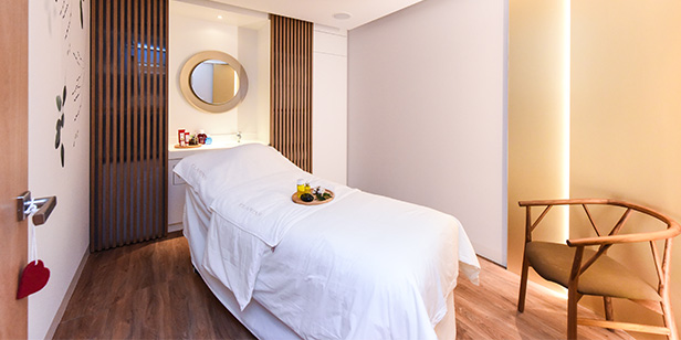 克蘭詩專櫃櫥窗